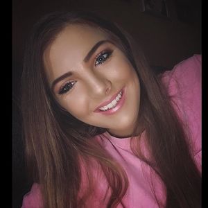 Meet your Posher, Makayla